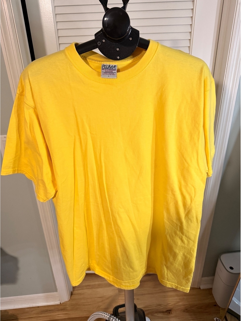 Gildan yellow short sleeve T-shirt